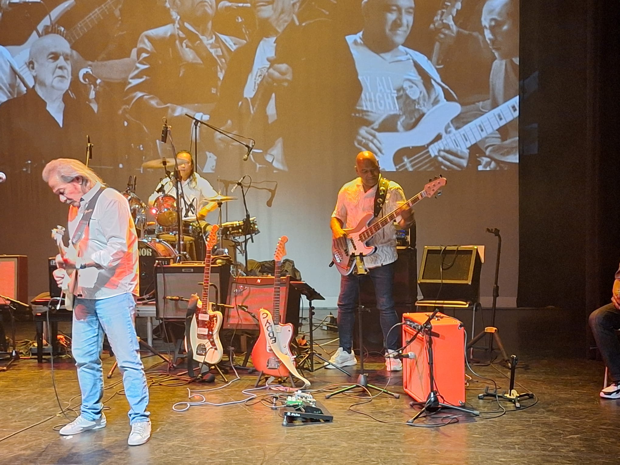 e0902da4 c4ab 41d1 8da5 69e21e8f07d8